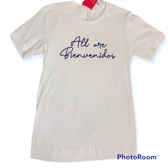 Bella Canvas Tops - NWT Latina T Shirt S